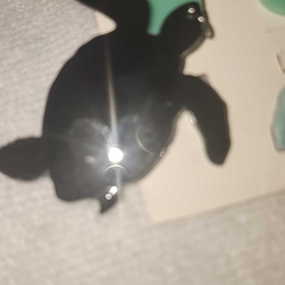 Earrings, fashion, flower turtle. NWOT - Picture 4 of 5